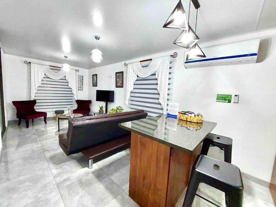 Airport Sjo Residence - Edward & Familia Inn Río Segundo Extérieur photo