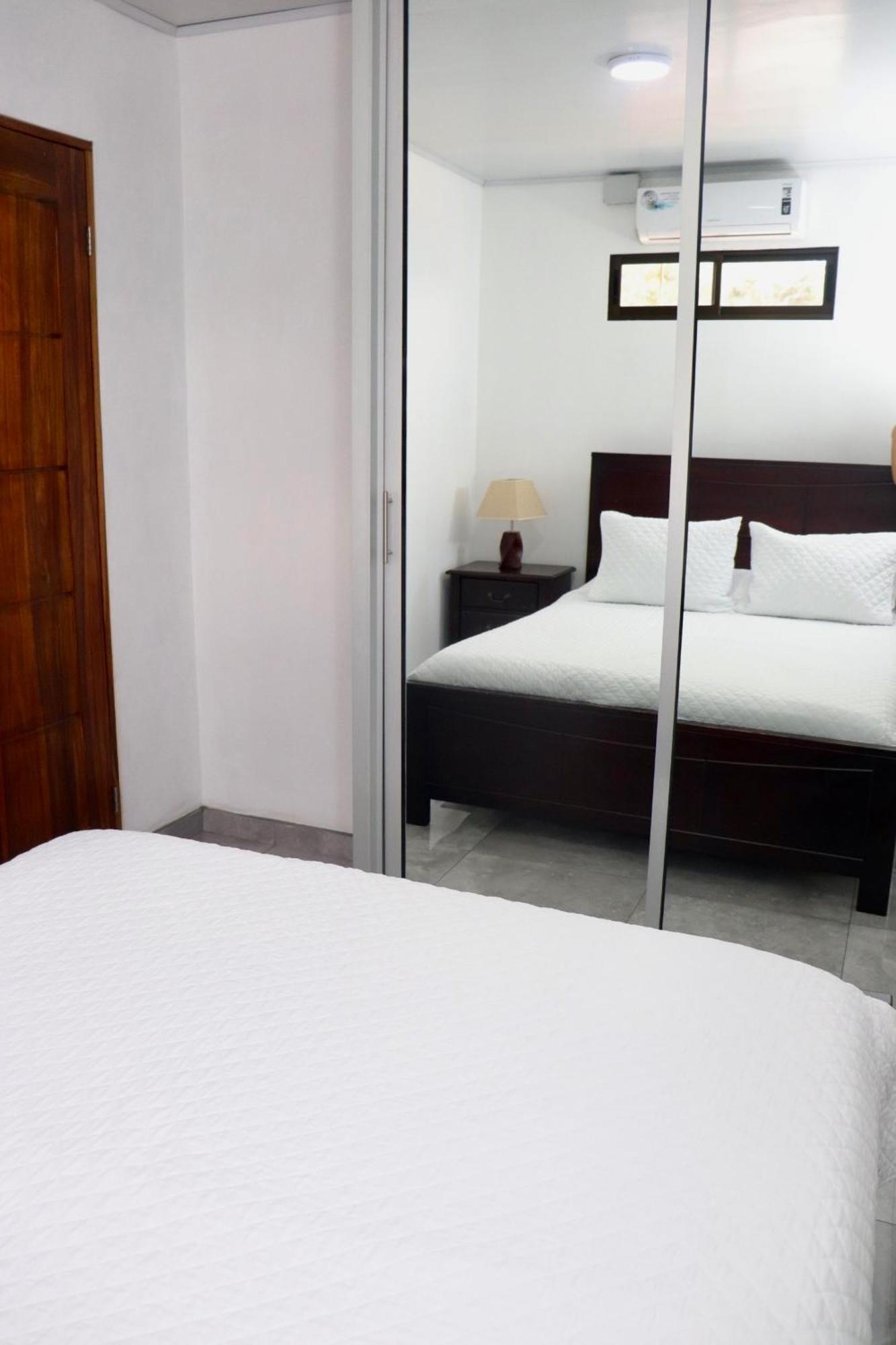 Airport Sjo Residence - Edward & Familia Inn Río Segundo Extérieur photo